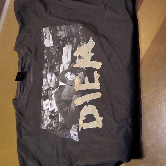 DIEM - Picture 3 of 3